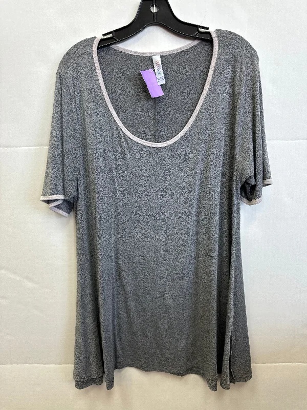 women's T-shirts with loose fitsTop Short Sleeve By Lularoe  Size: L