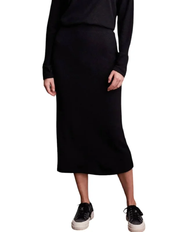 women's lightweight evening skirtsPull-On Midi Skirt In Black