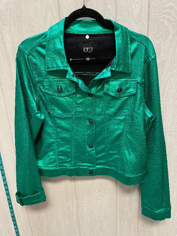 women's coats for those who believe in investing in quality fashionJacket Other By Clothes Mentor In Green, Size: M