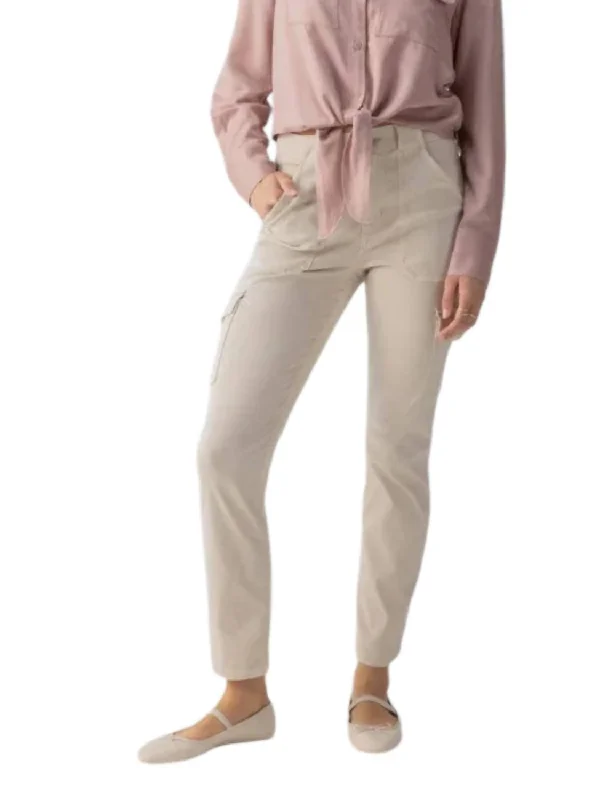 women's active pantsHayden Sculpted Cargo Pants In Toasted Almond